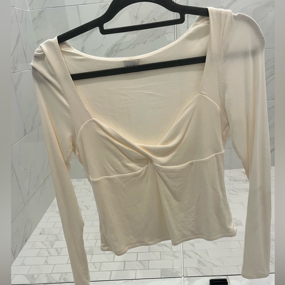 Aritzia Sunday Best Top